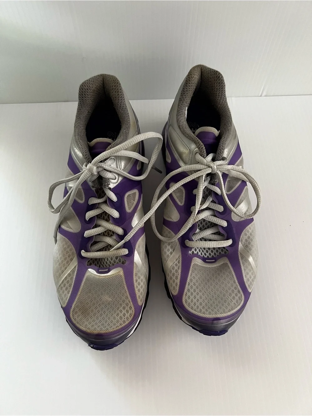Nike Women's Purple and Silver Athletic Running Sneakers